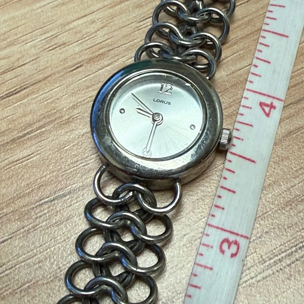Lorus Womens Silver Chain Link Bracelet Watch Japan Movt LR0765 Round Dial Works